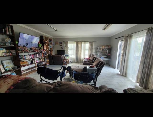 3 BEDROOM HOUSE FOR SALE IN BRACKENDOWNS